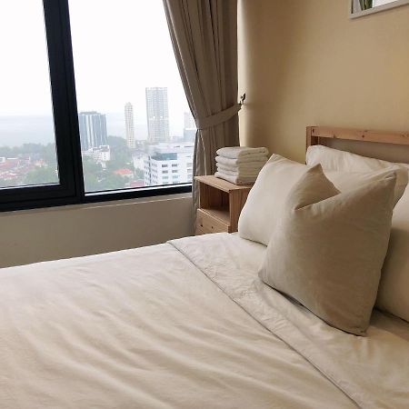 Tropicana 218 Macalister Netflix Seaview George Town Buitenkant foto